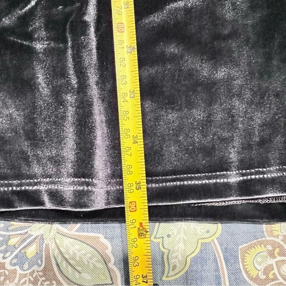 Crece Bodycon Ruffle Bell Sleeve Velvet Dress Size Small - Picture 9 of 9